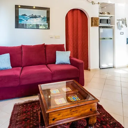 Gabriella Lefkada Vafkeri